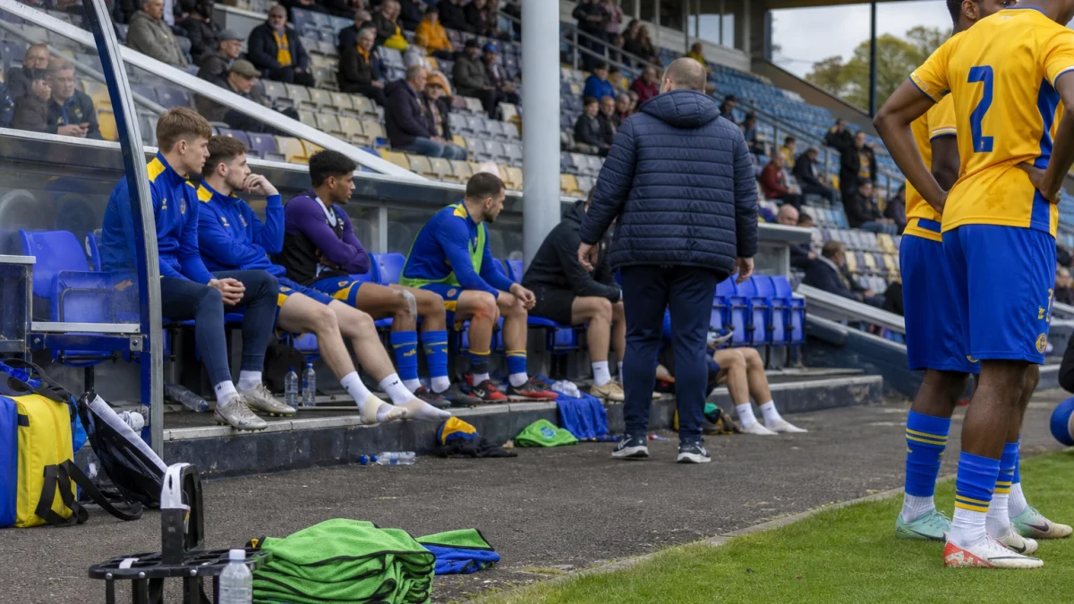 Mansfield Town kaatoi Lutonin maalein 5–2