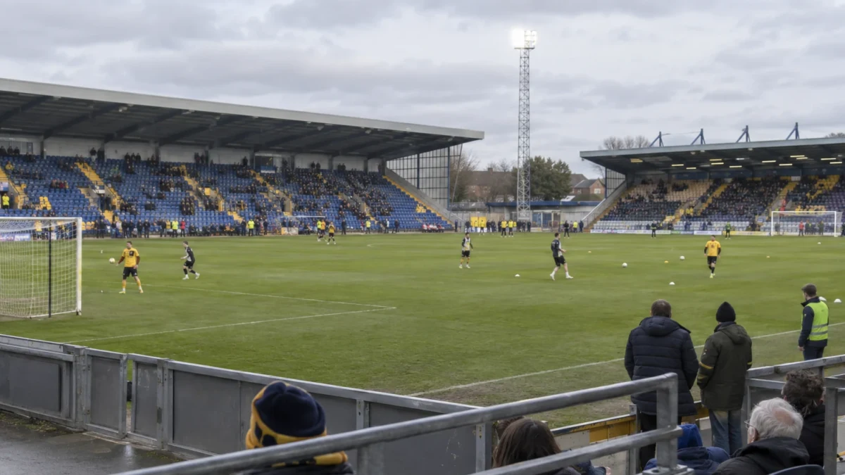 Oxford Utd haastaa Cambridge Unitedin nousukarsintapaikoilla