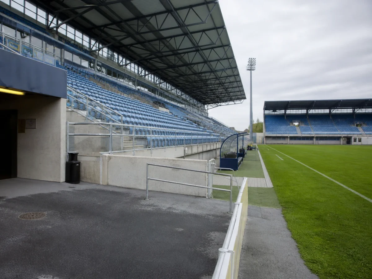 Leeds kohtaa Augsburgin viimeisessä harjoitusottelussaan