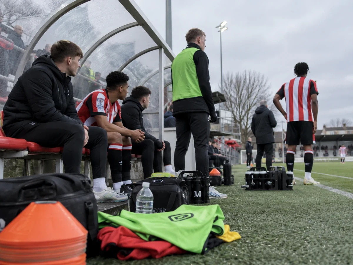 Schade teki kaksi maalia kun Brentford tasasi pisteet Bournemouthissa