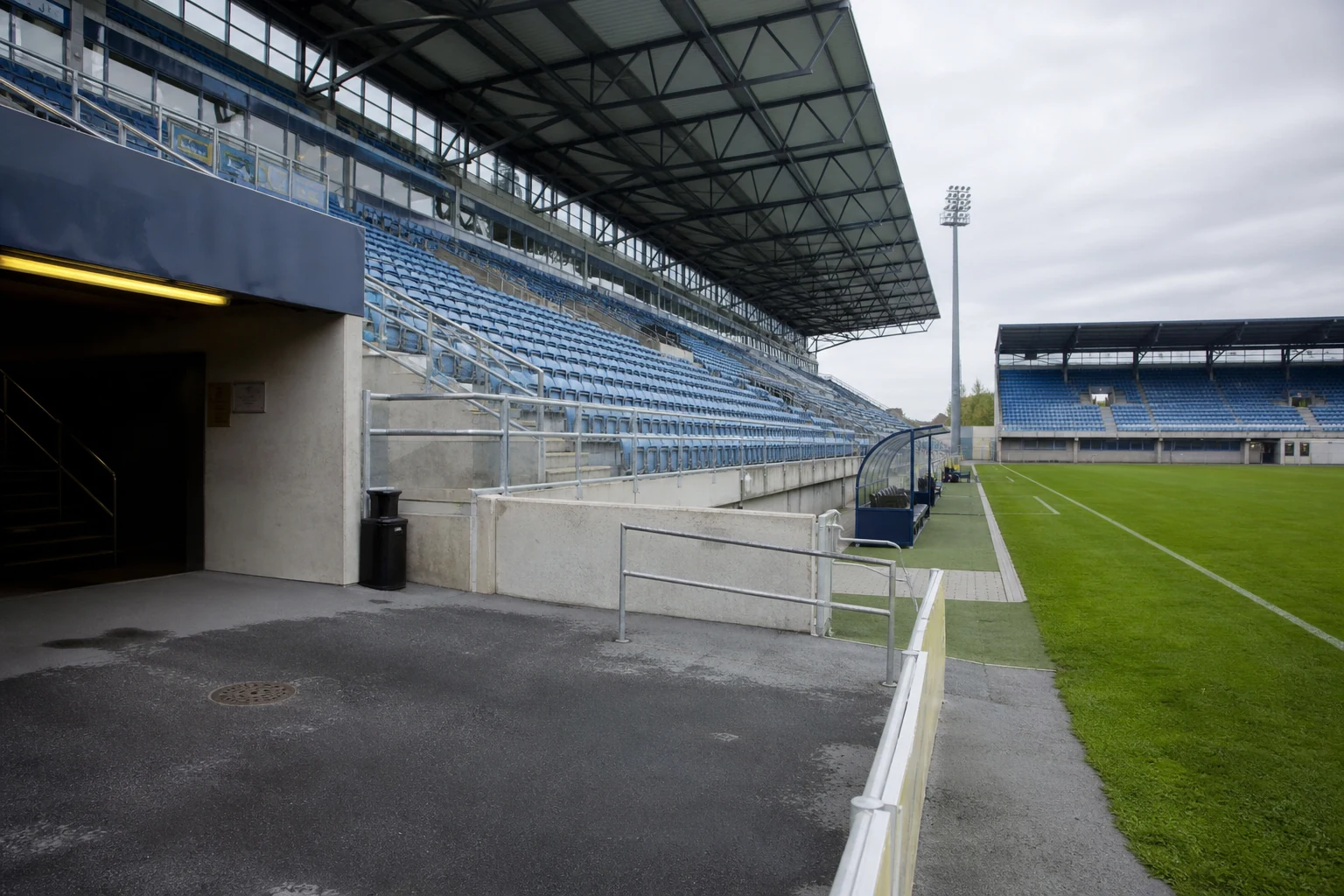 Leeds kohtaa Augsburgin viimeisessä harjoitusottelussaan